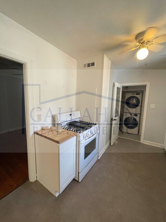 Building Photo - Park Hill 3 bedroom Home