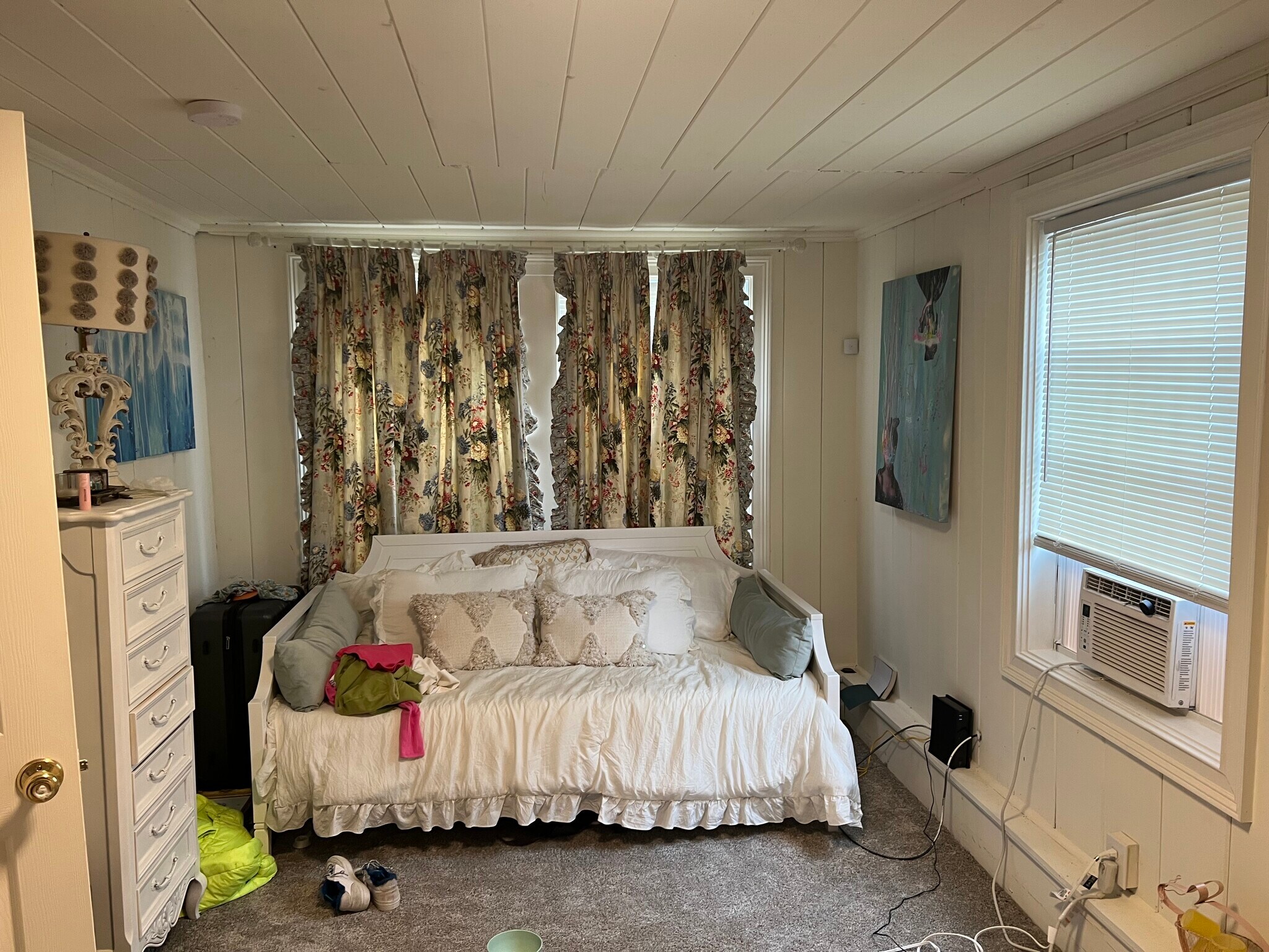 Building Photo - 340 E Thach Ave