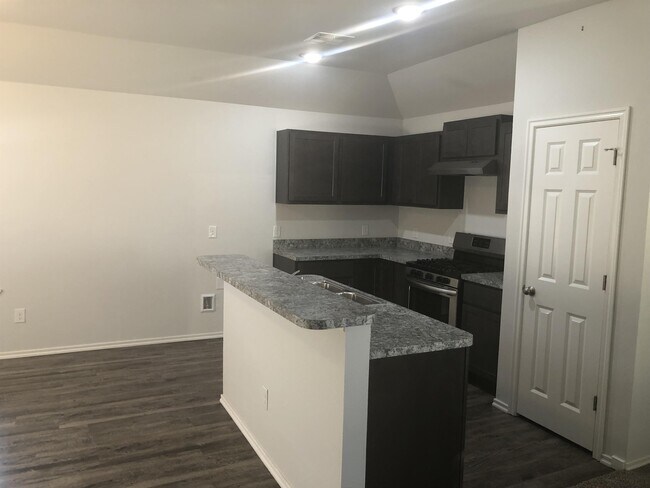 Building Photo - 11017 NW 98th St