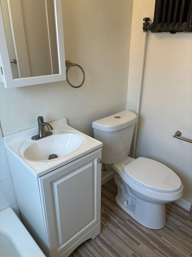 Building Photo - Charming 1-Bedroom Apartment in Bankers Hill!