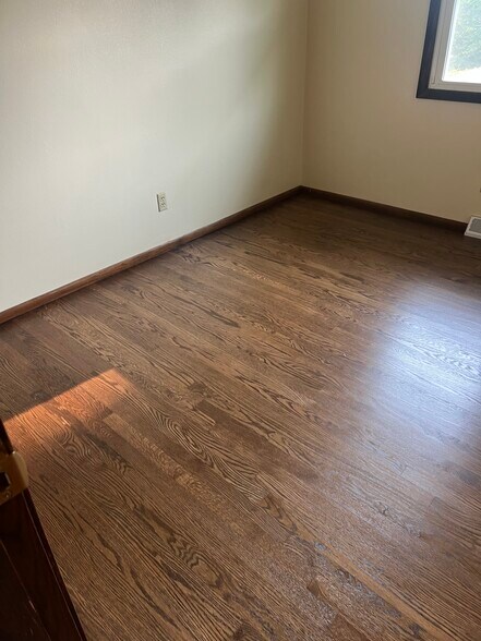 Bedroom - 5822 S Indiana Ave