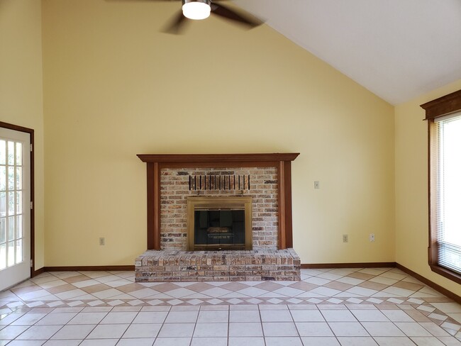 Building Photo - Cul De Sac Location in Bluewater Bay