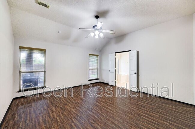 Building Photo - 11743 Berkway Trail