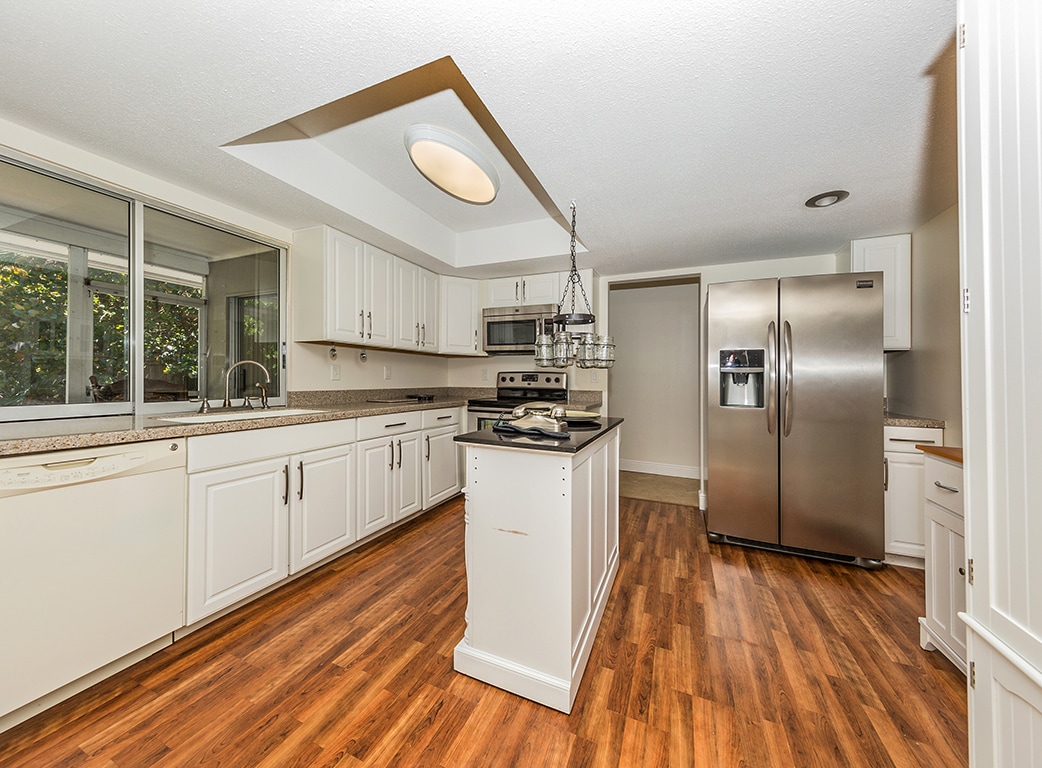 Building Photo - 500 Sunset Beach Dr