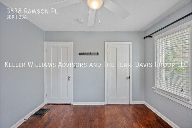 Building Photo - 3538 Rawson Pl