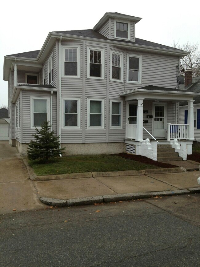 Primary Photo - 285 Baxter St