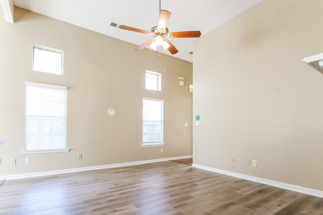 Building Photo - 9771 Misty Bay Cove