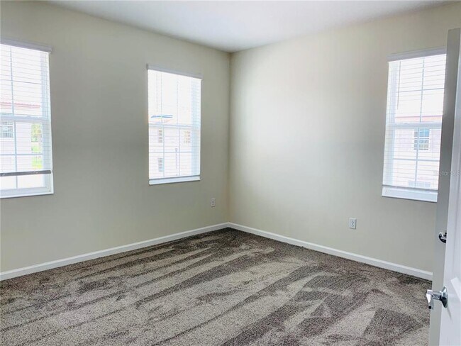 Building Photo - 8508 Golf Wy