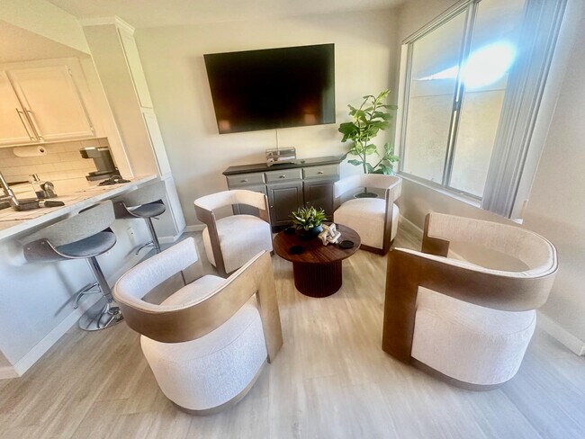 Building Photo - 78347 Terra Cotta Ct