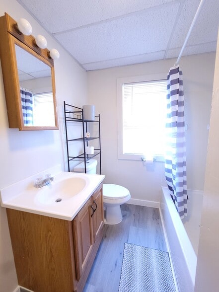 Building Photo - 163 W End Ave