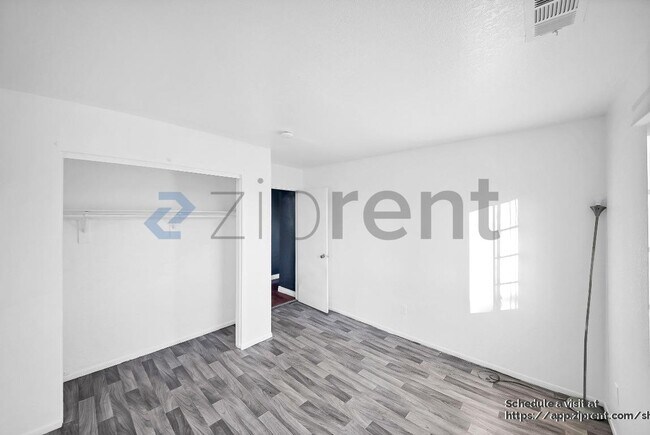 Building Photo - 1300 Mt Diablo St