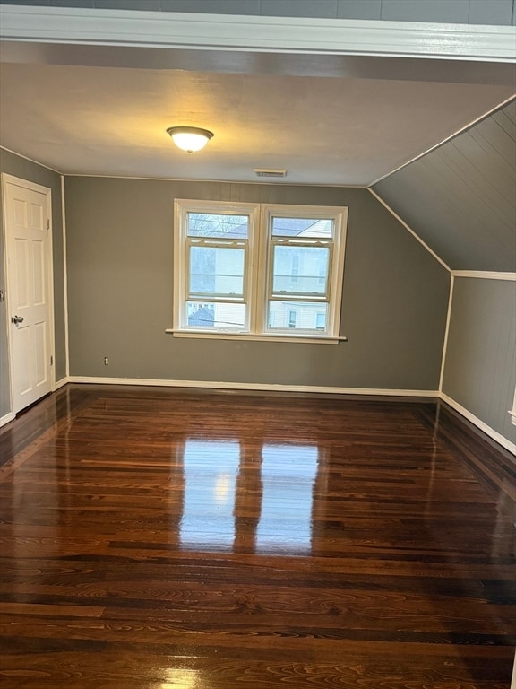 Building Photo - 356 Linden St