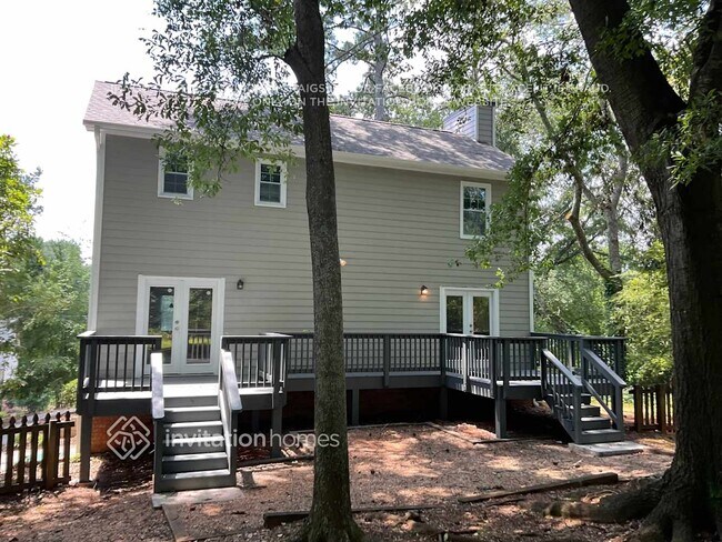 Building Photo - 129 Parks Cir