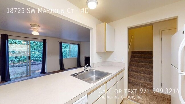 Building Photo - 18725 SW Mayjohn Ct