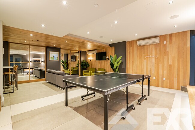 Building Photo - 1326 Ocean Ave