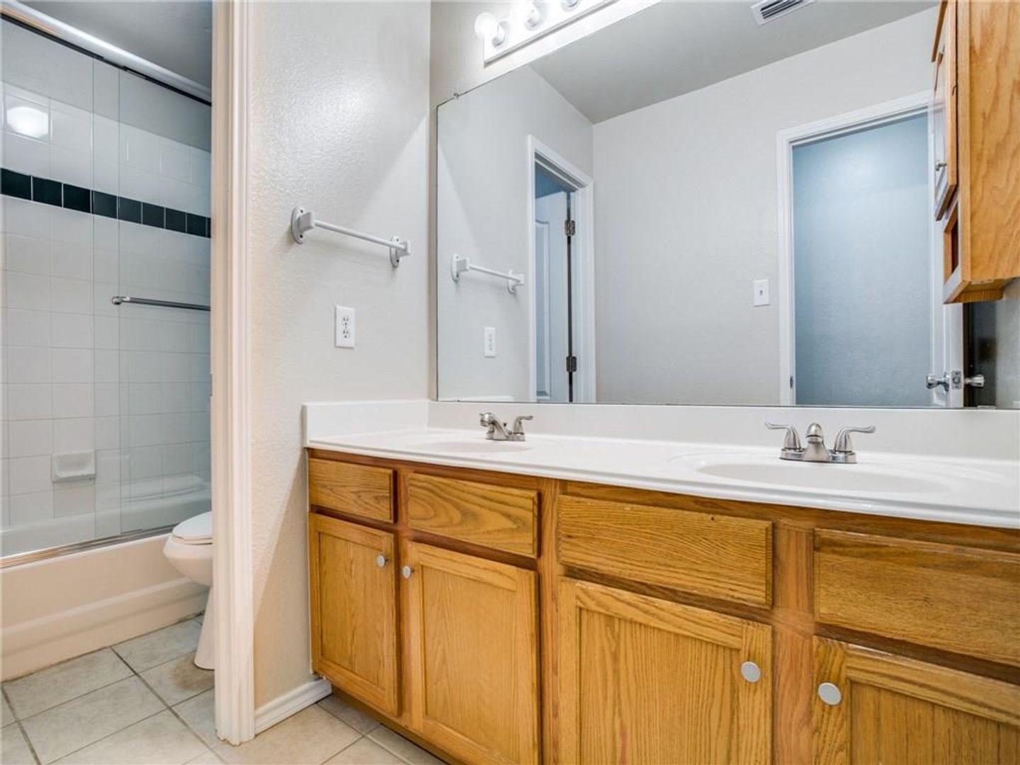 Building Photo - 5313 Hibbs Dr