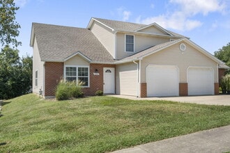 Building Photo - 5003 Betty Jean Way