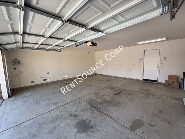 Building Photo - 6312 Atlas Way