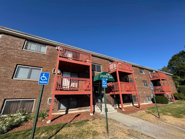 Building Photo - 95 Powers St