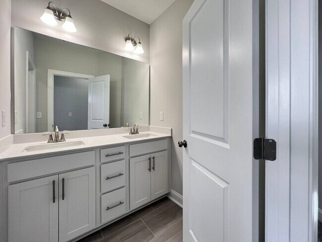 Building Photo - 352 Canyon Gap Wy