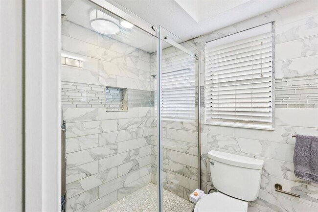 Building Photo - 4350 51st Ave S