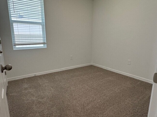 Building Photo - Brand new, energy-efficient 4 Bedroom Home...