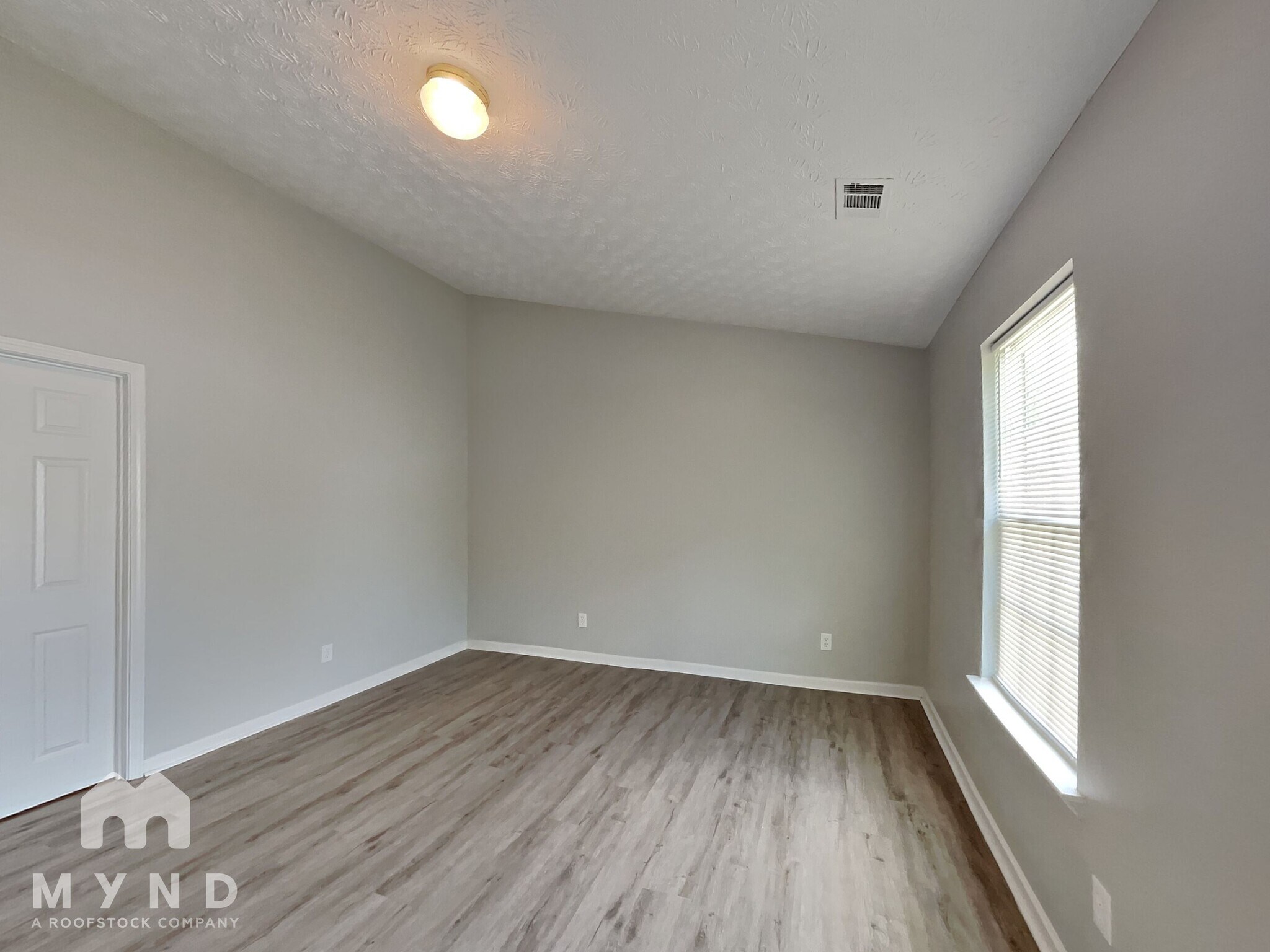 Building Photo - 6097 Camden Forrest Dr