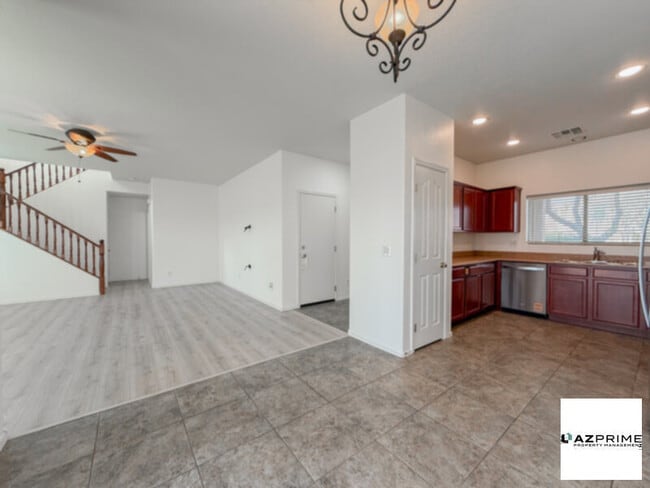 Building Photo - 7709 S 63rd Dr