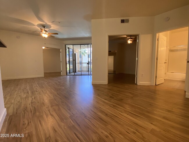Building Photo - 1701 E Colter St
