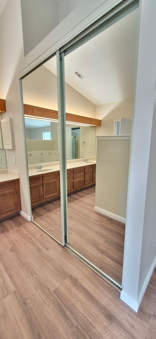 Building Photo - 784 Arabian Cir