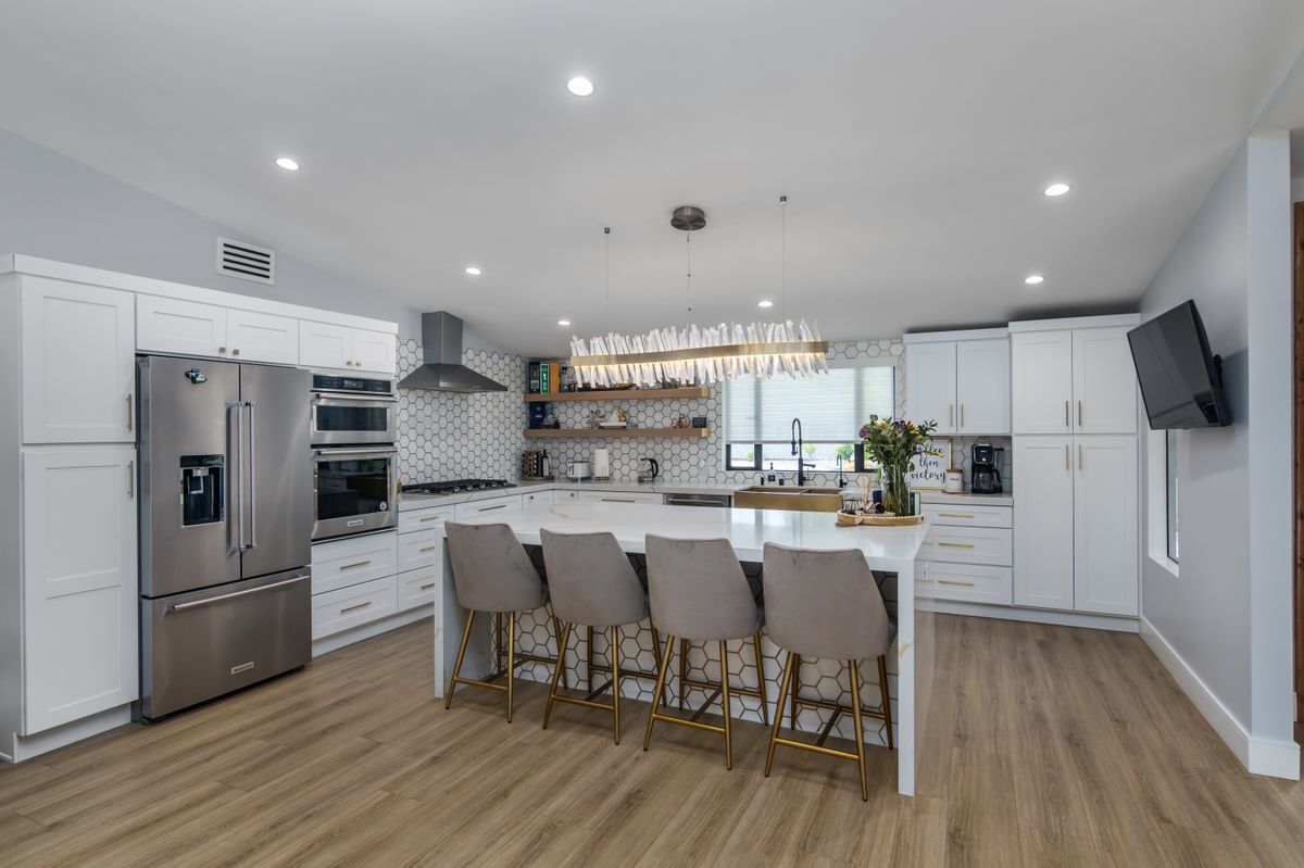 Building Photo - 4821 Heaven Ave