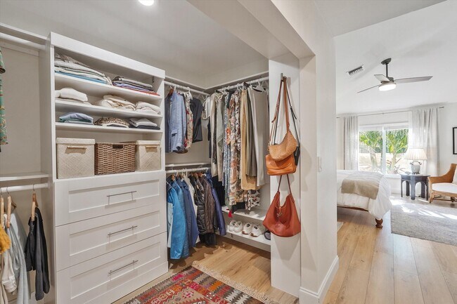 Building Photo - 2622 Country Golf Dr