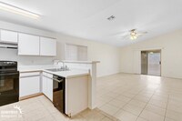 Building Photo - Comfortable 3Bdm 2Ba Home in Sun City!