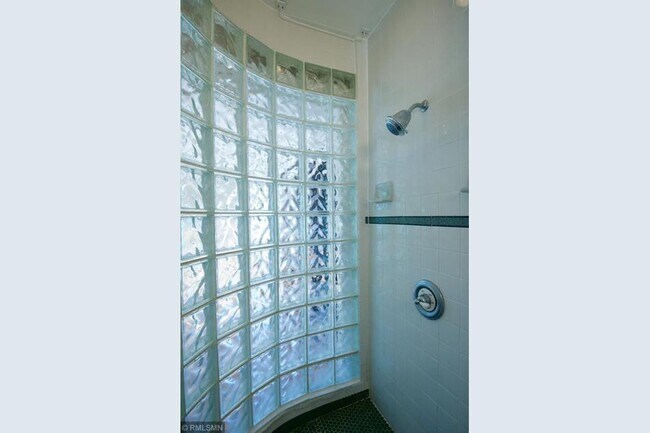 Bathroom 1 - 1165 14th Ave SE