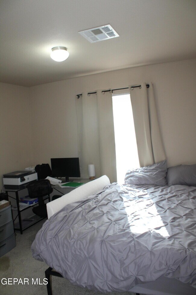 Building Photo - 12928 Hueco Pit Dr