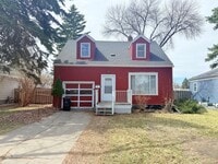 Building Photo - 5BR Home with Fenced Backyard, Firepit & Bonus Space