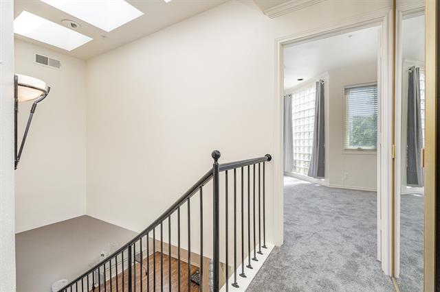 Building Photo - 4040 Avondale Ave
