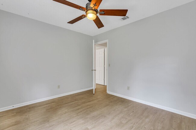 Building Photo - 734 Timber Ridge Trail