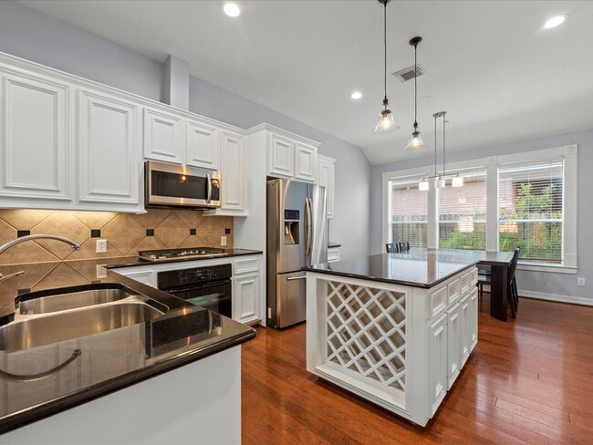 Building Photo - 1274 Seamist Dr