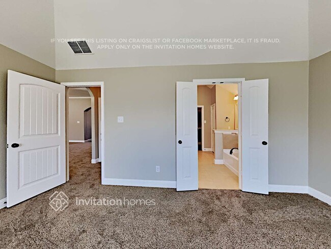 Building Photo - 1639 St Croix St