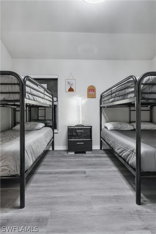 Building Photo - 2620 NE 5th Ave