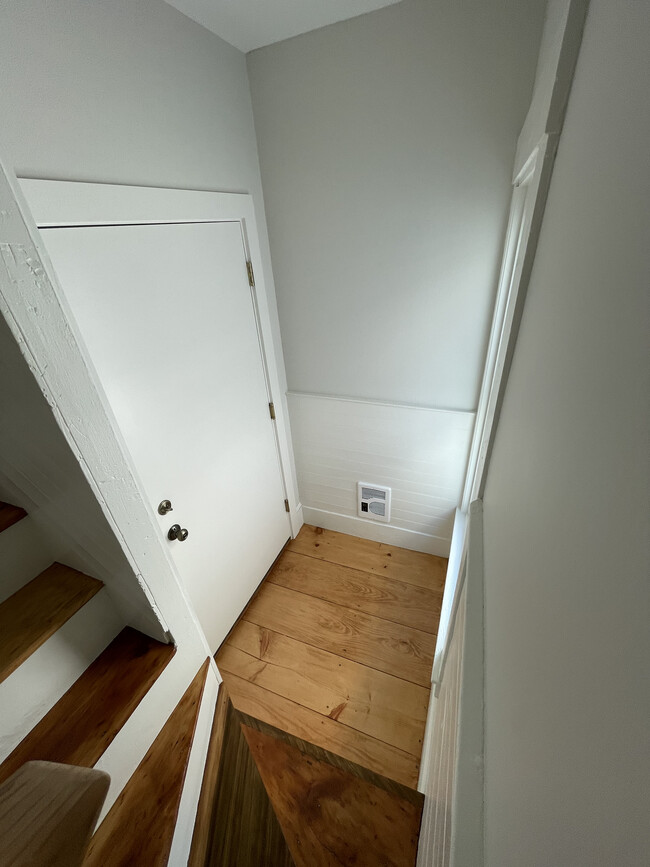 Third Floor Loft Back Interior Stairwell - 18 North St