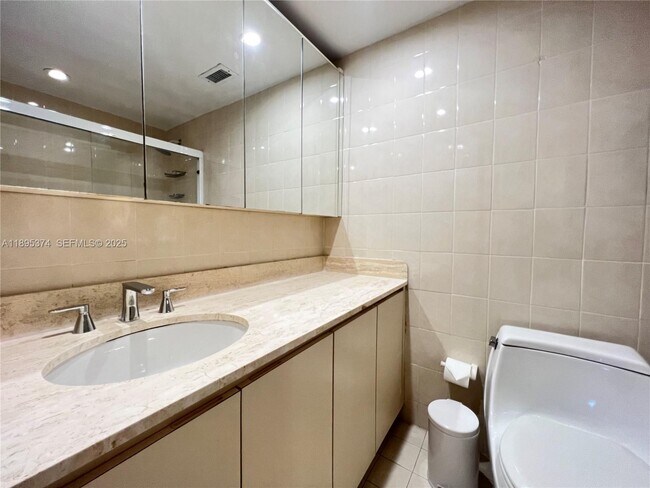 Building Photo - 555 Crandon Blvd