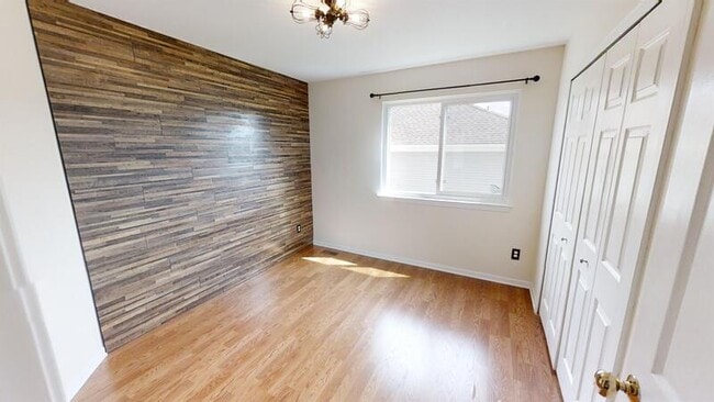 Building Photo - 292 Sandrock Ct