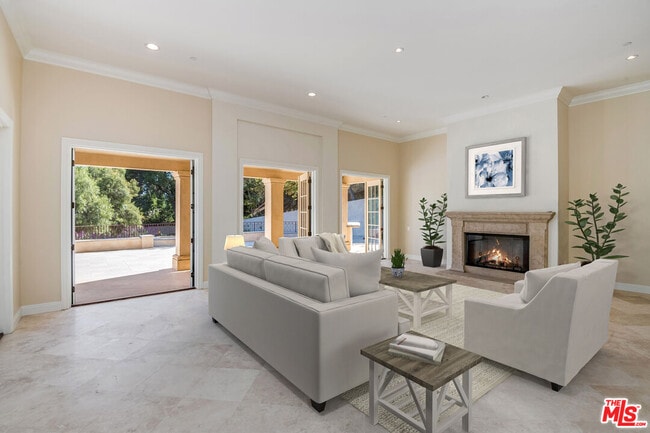 Building Photo - 17390 Tramonto Dr