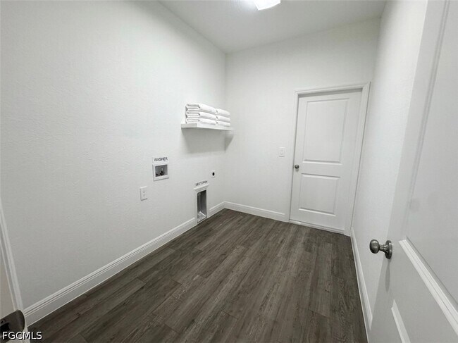 Building Photo - 9011 Penny Cir
