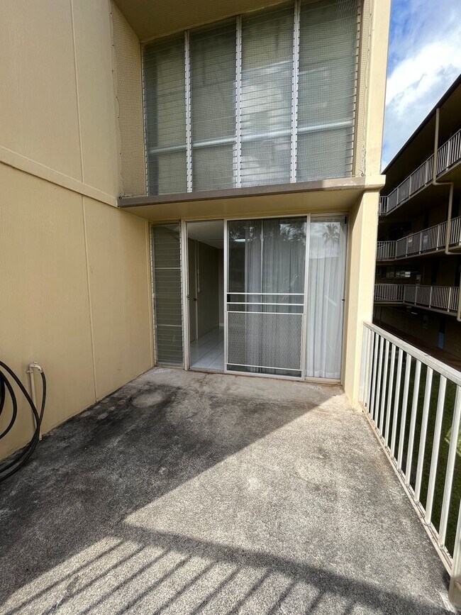 Building Photo - Valleyview Melemanu (Mililani) - 1 bedroom unit with remodeled kitchen and parking