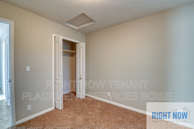 Building Photo - 4141 W Patel Dr