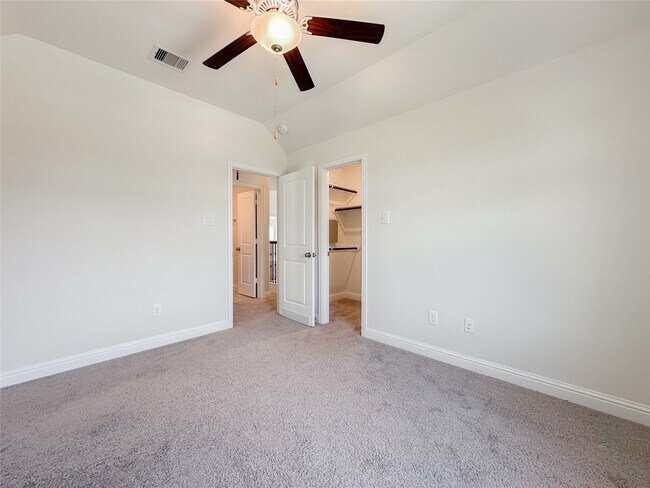Building Photo - 6710 Gallinas Wy