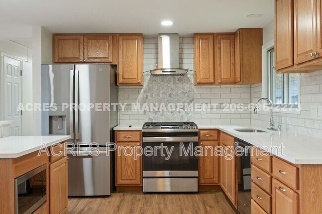 Building Photo - 21222 15th Ave S